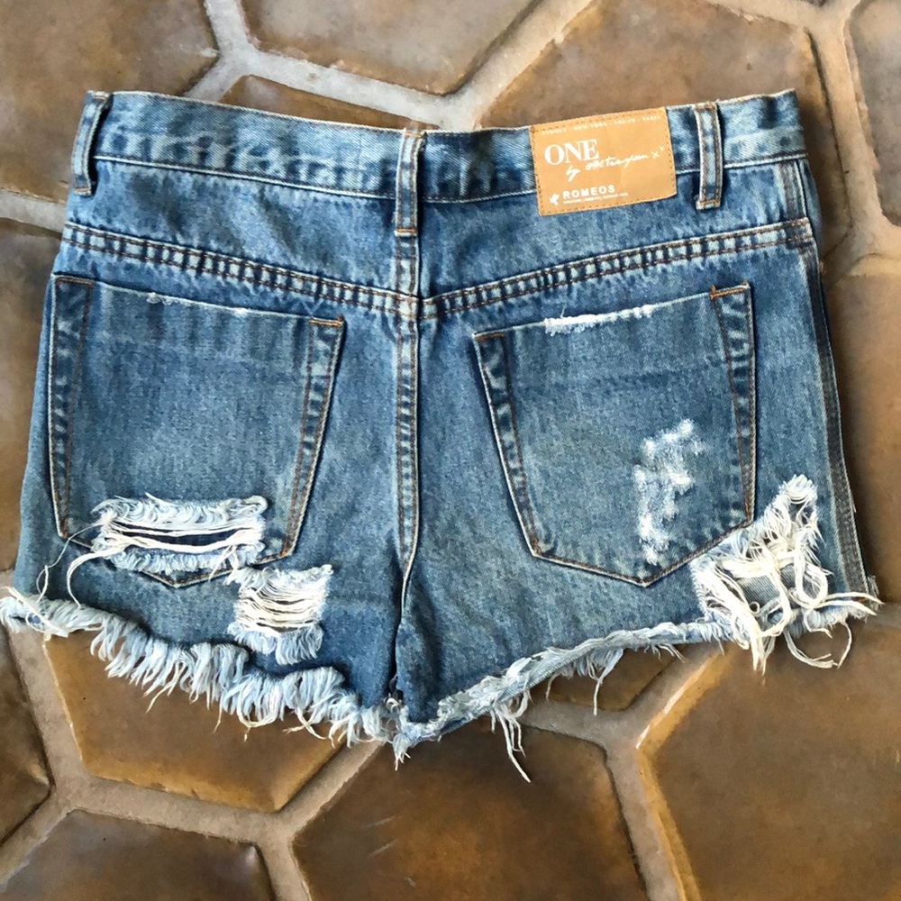 🔥OneTeaspoon Jean Short🔥 - Picture 2 of 4